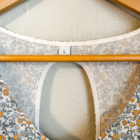 Made With Love Women’s Floral Ruffle Dress, Size Large - Picture 2 of 5